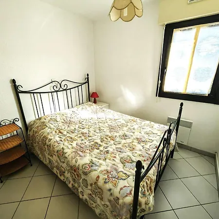 Apartment T2 Pour 4 Pers, Jardin, Parking Prive, A 100m De La - Fr-1-607-190 Agde