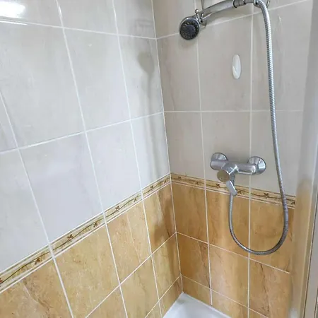 Apartment T2 Pour 4 Pers, Jardin, Parking Prive, A 100m De La - Fr-1-607-190