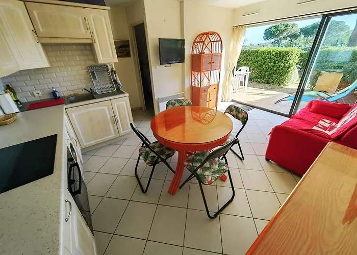 T2 Pour 4 Pers, Jardin, Parking Privé, à 100m De La - Fr-1-607-190 * Agde